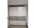 Šatní skříň Doros G-Caiser Bílá / Bílá vložka Beton 2 DTD / 4 části 220×60×240 (42003004)